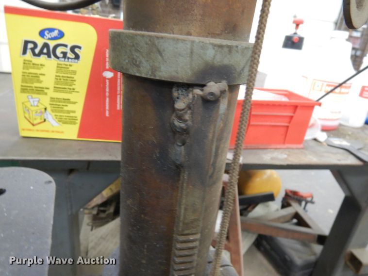 image for item KK9697 Delta 17-900 drill press