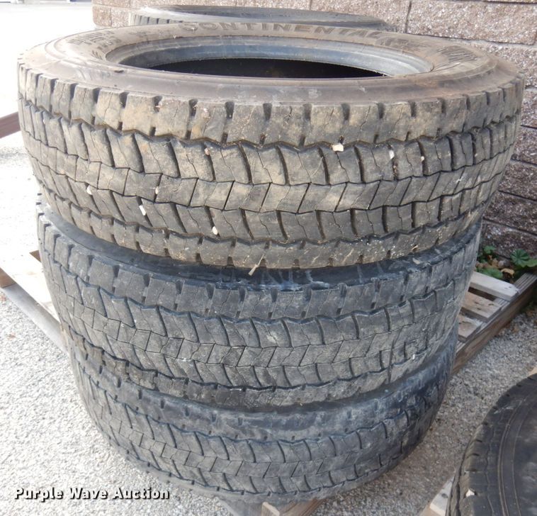 image for item KK9699 (9) tires