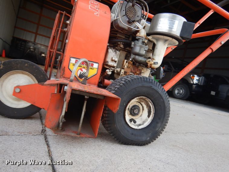 image for item KK9700 Billy Goat QB880 lawn and leaf blower