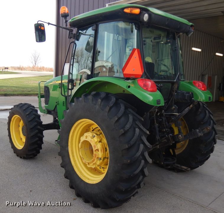 image for item KK9701 2007 John Deere 5525  MFWD tractor