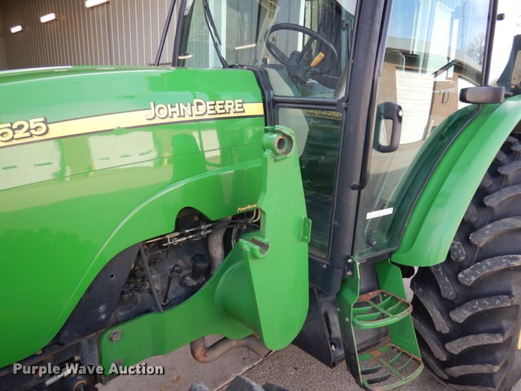 image for item KK9701 2007 John Deere 5525  MFWD tractor