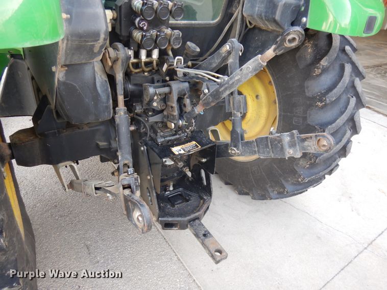 image for item KK9701 2007 John Deere 5525  MFWD tractor