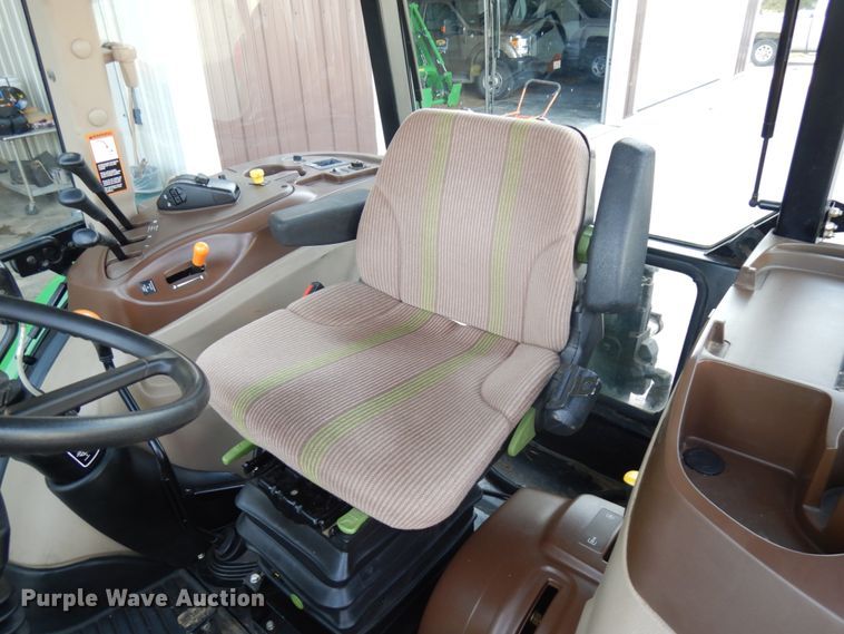 image for item KK9701 2007 John Deere 5525  MFWD tractor