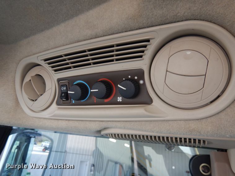 image for item KK9701 2007 John Deere 5525  MFWD tractor