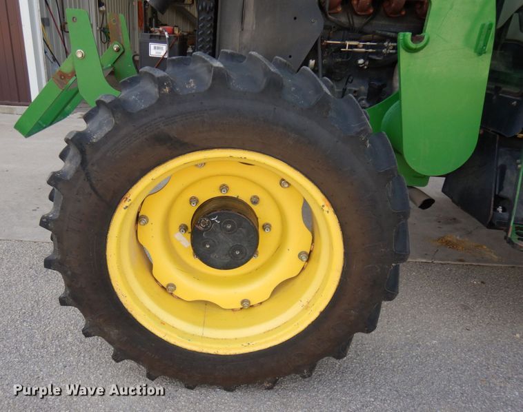 image for item KK9701 2007 John Deere 5525  MFWD tractor