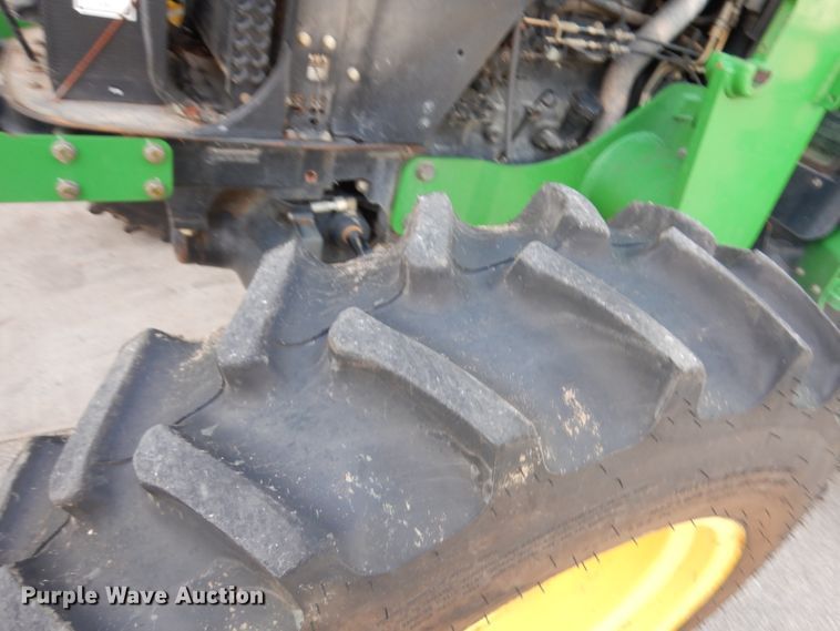 image for item KK9701 2007 John Deere 5525  MFWD tractor