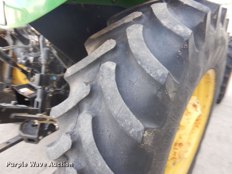 image for item KK9701 2007 John Deere 5525  MFWD tractor
