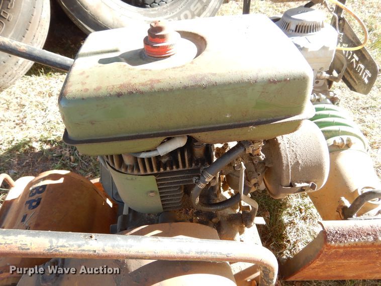 image for item KO9131 Wisconsin Robin EY 25 W  compactor