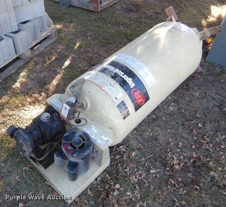 image for item KO9137 Ingersoll Rand S33  air compressor
