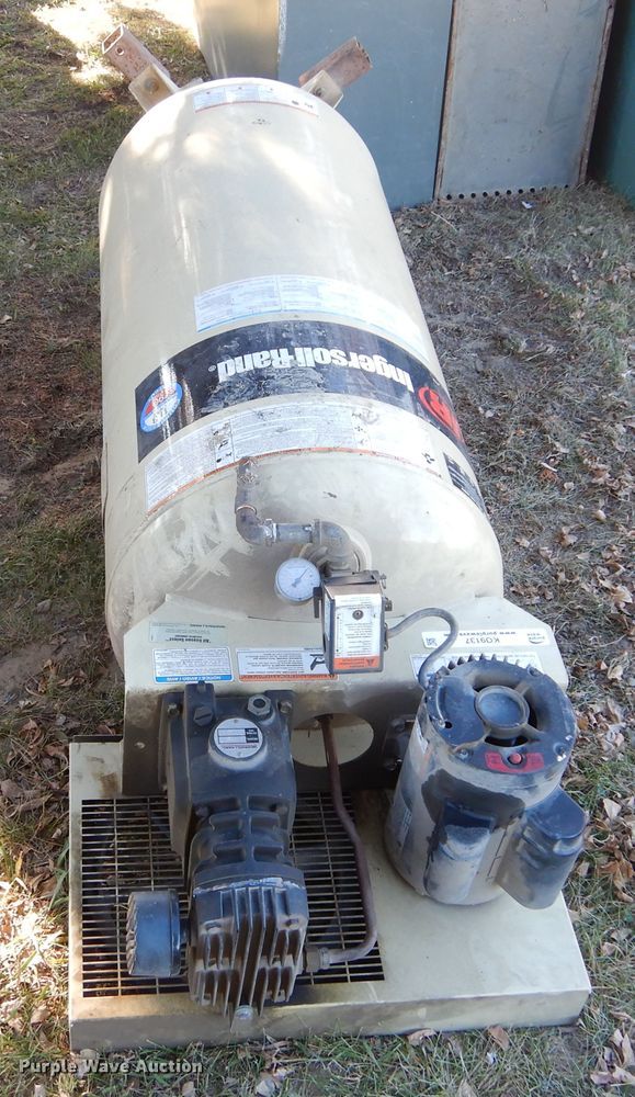 image for item KO9137 Ingersoll Rand S33  air compressor
