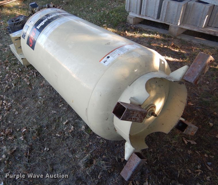 image for item KO9137 Ingersoll Rand S33  air compressor