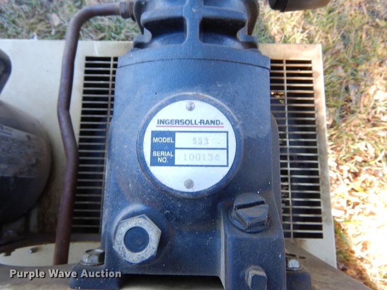 image for item KO9137 Ingersoll Rand S33  air compressor