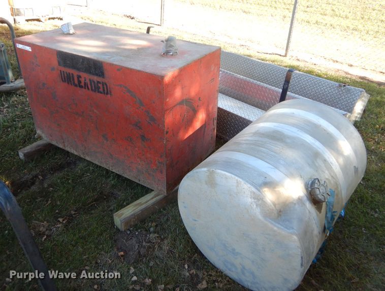 image for item KO9141 (2)  fuel tanks