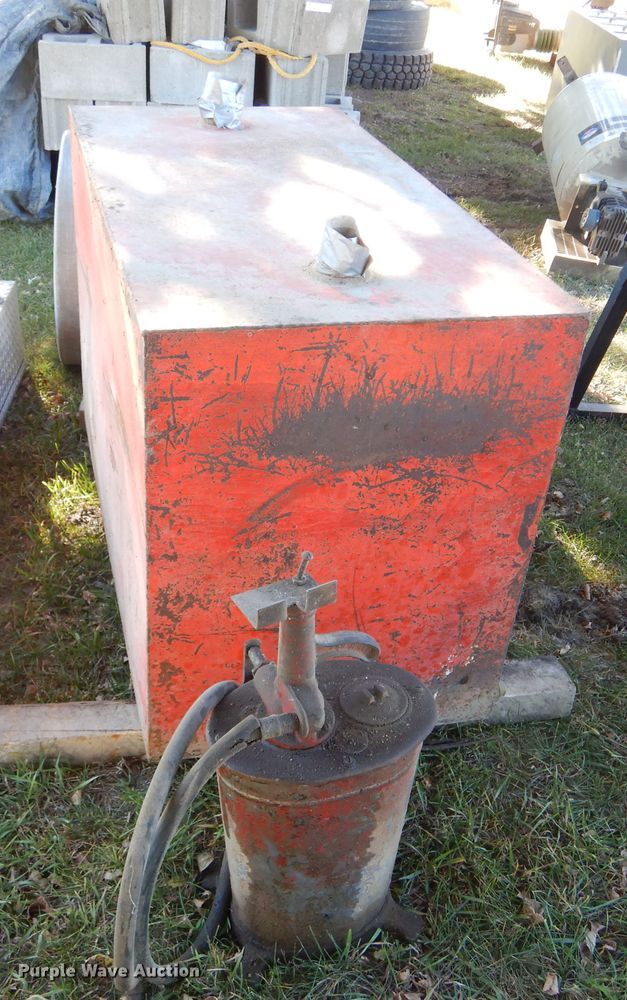 image for item KO9141 (2)  fuel tanks