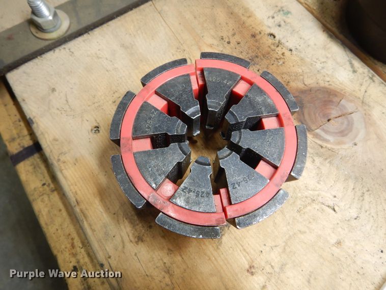 image for item KO9158 Eaton T-420  hose crimper