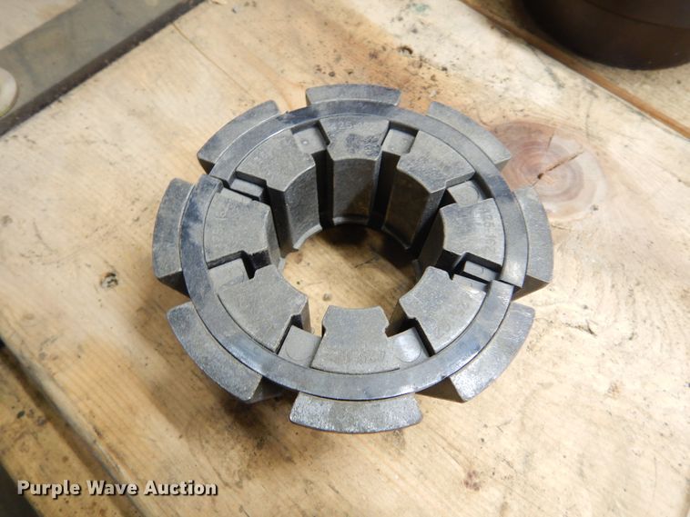 image for item KO9158 Eaton T-420  hose crimper