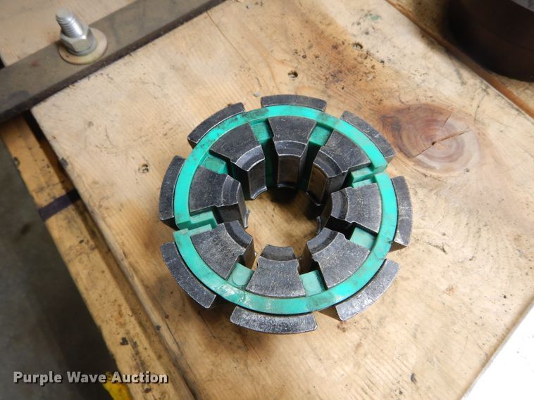 image for item KO9158 Eaton T-420  hose crimper