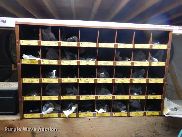 image for item KO9158 Eaton T-420  hose crimper