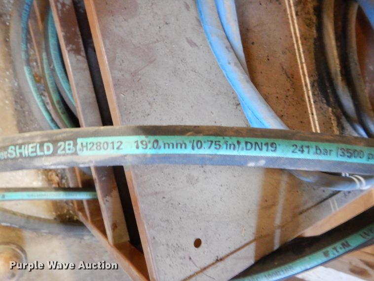 image for item KO9158 Eaton T-420  hose crimper