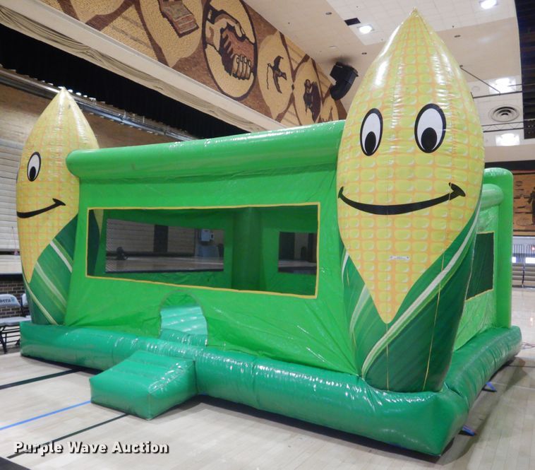 image for item KO9171 Bounce house