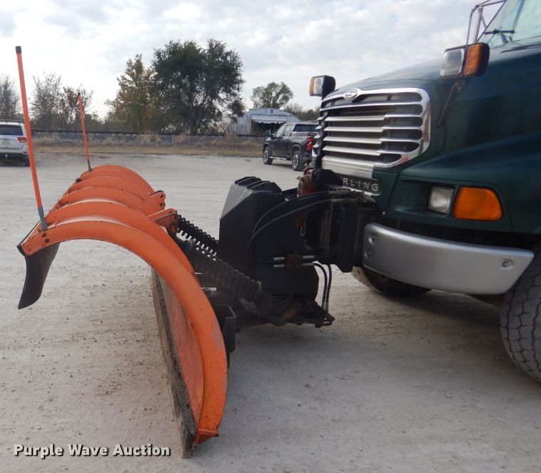 image for item KO9178 2005 Sterling LT9500  dump truck