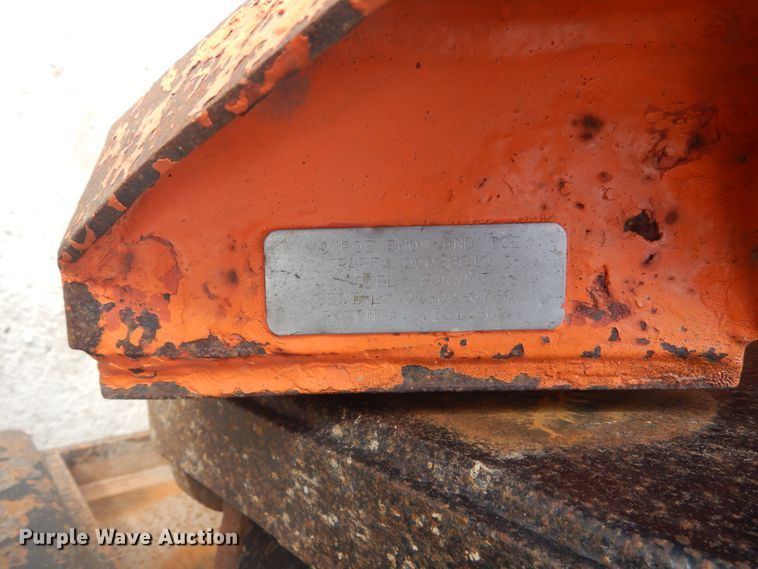 image for item KO9178 2005 Sterling LT9500  dump truck