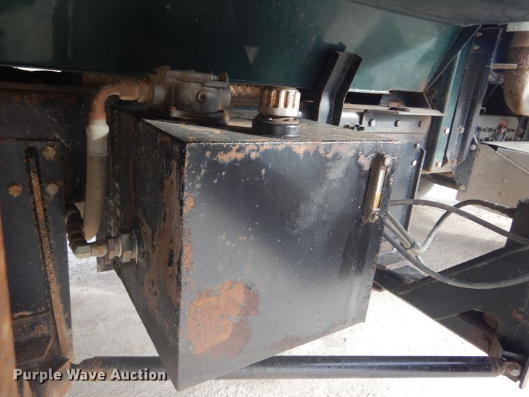 image for item KO9178 2005 Sterling LT9500  dump truck