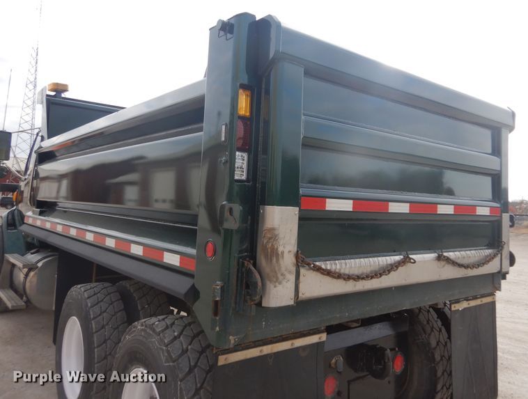 image for item KO9178 2005 Sterling LT9500  dump truck