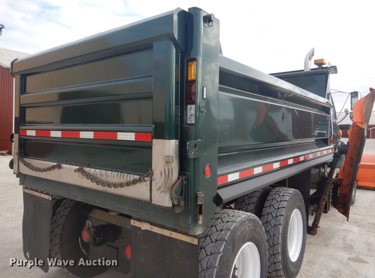 image for item KO9178 2005 Sterling LT9500  dump truck