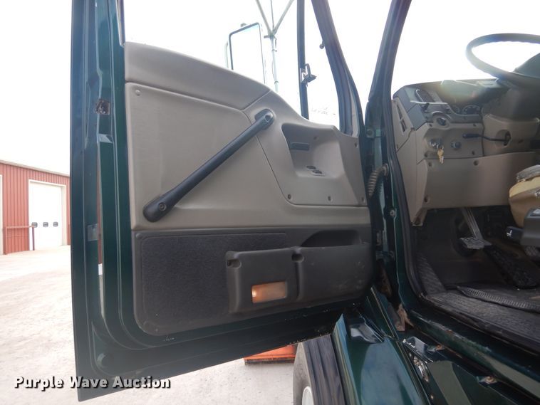 image for item KO9178 2005 Sterling LT9500  dump truck