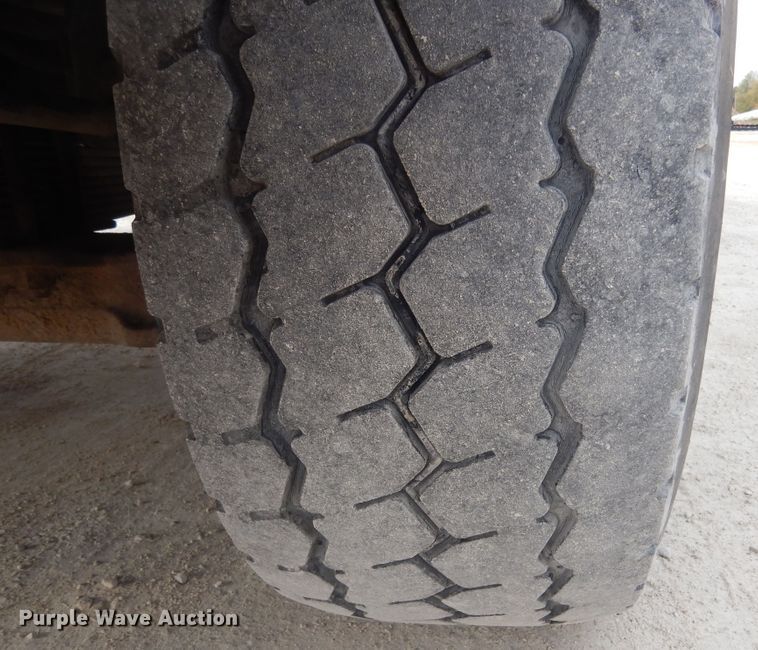 image for item KO9178 2005 Sterling LT9500  dump truck