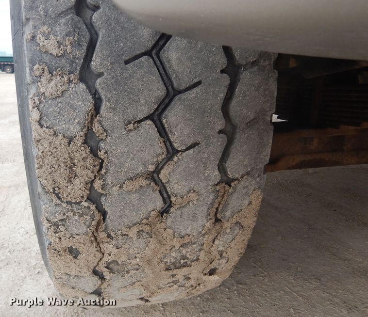 image for item KO9178 2005 Sterling LT9500  dump truck