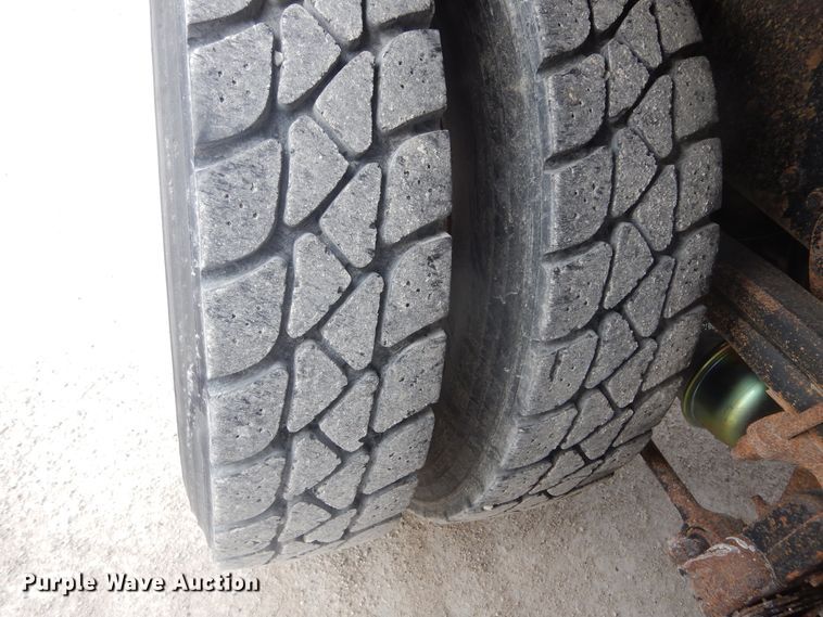 image for item KO9178 2005 Sterling LT9500  dump truck