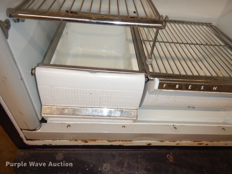 image for item KS9103 1949 Hotpoint  refrigerator