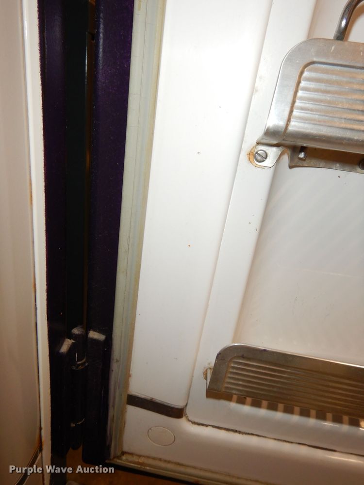 image for item KS9103 1949 Hotpoint  refrigerator