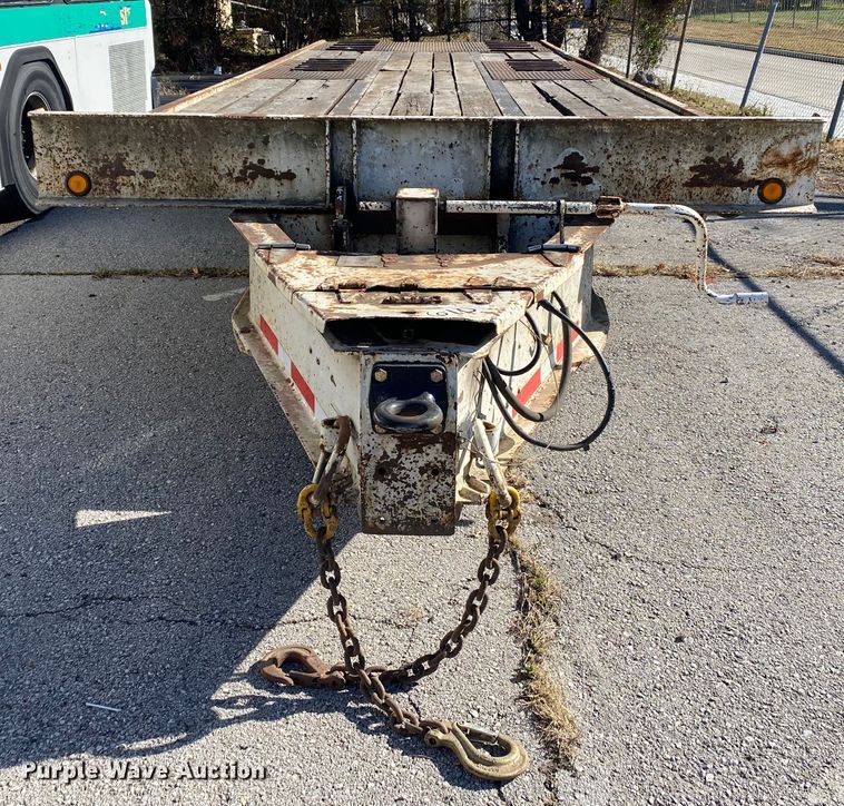 image for item KV9260 1996 Holden Industries HTB2425  tilt deck equipment trailer