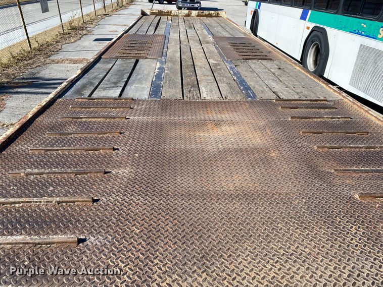 image for item KV9260 1996 Holden Industries HTB2425  tilt deck equipment trailer