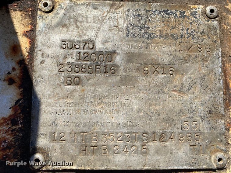 image for item KV9260 1996 Holden Industries HTB2425  tilt deck equipment trailer