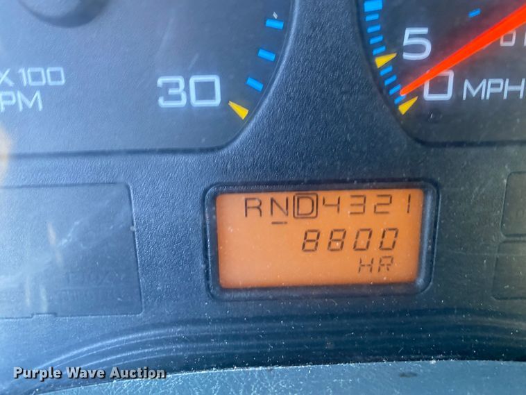 image for item KV9265 2003 International 7400  dump truck