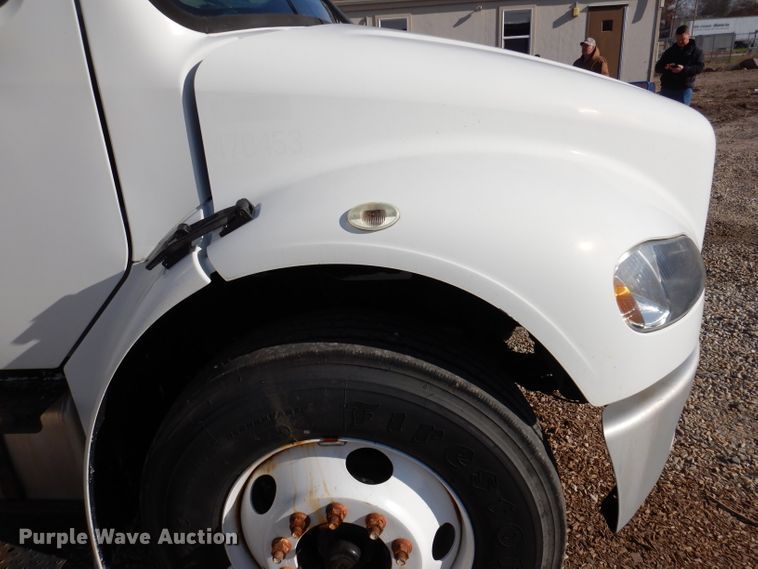 image for item KY9473 2007 Freightliner Business Class M2  box truck