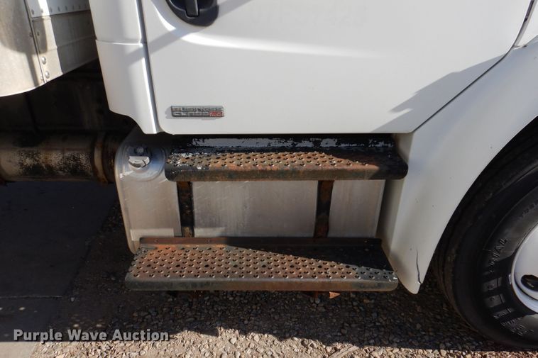 image for item KY9473 2007 Freightliner Business Class M2  box truck