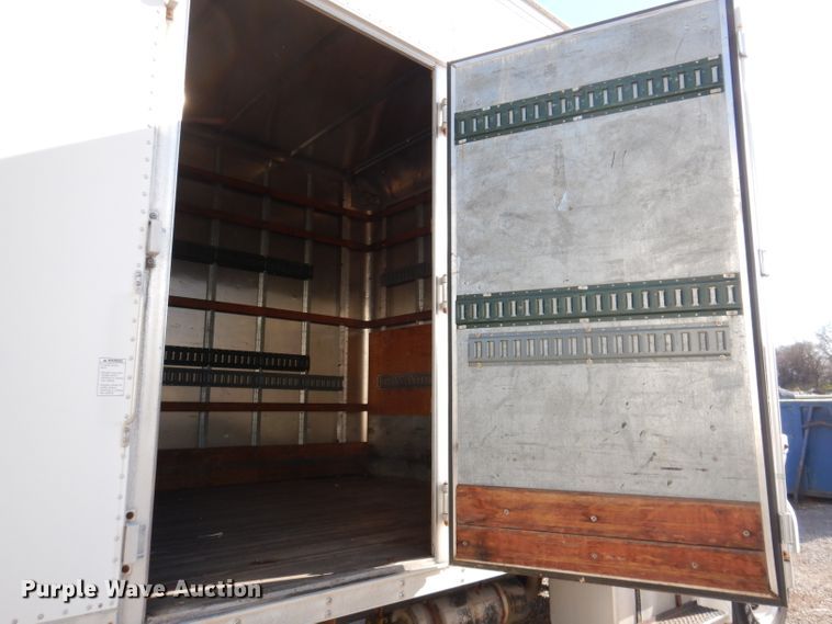 image for item KY9473 2007 Freightliner Business Class M2  box truck