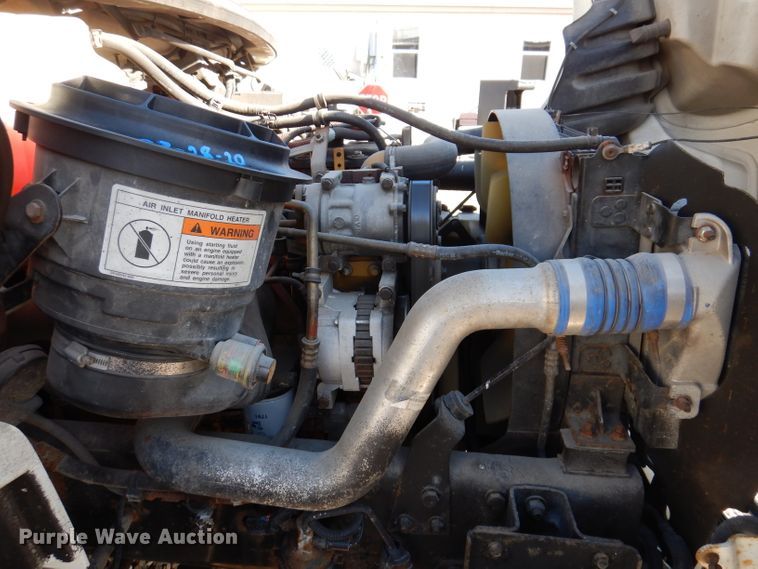 image for item KY9473 2007 Freightliner Business Class M2  box truck