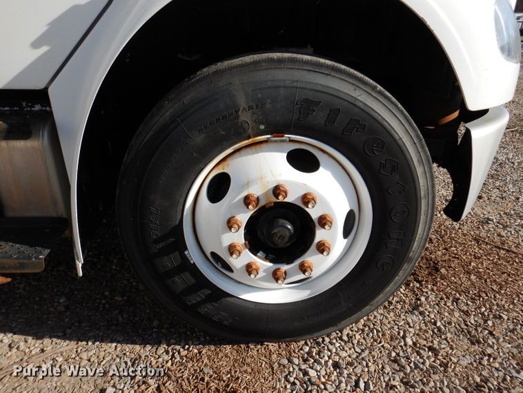 image for item KY9473 2007 Freightliner Business Class M2  box truck