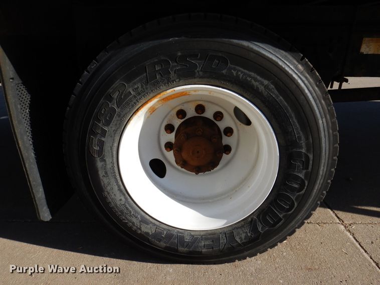 image for item KY9473 2007 Freightliner Business Class M2  box truck