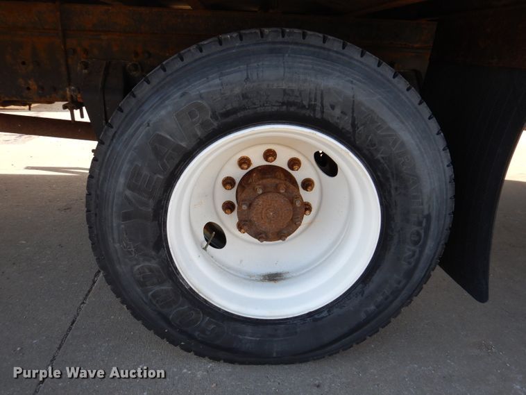 image for item KY9473 2007 Freightliner Business Class M2  box truck