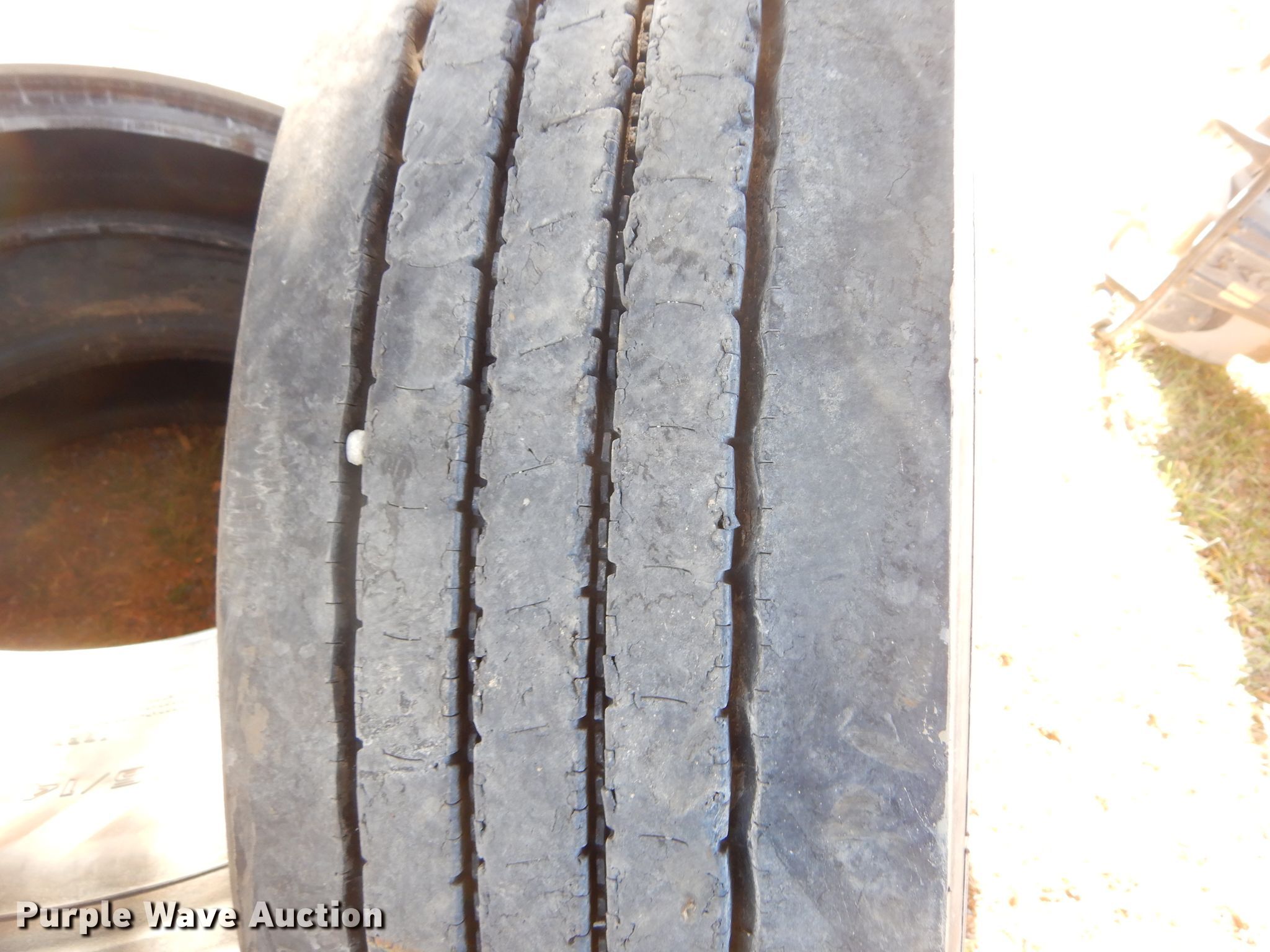 (7) tires in Onawa, IA Item KO9132 sold Purple Wave