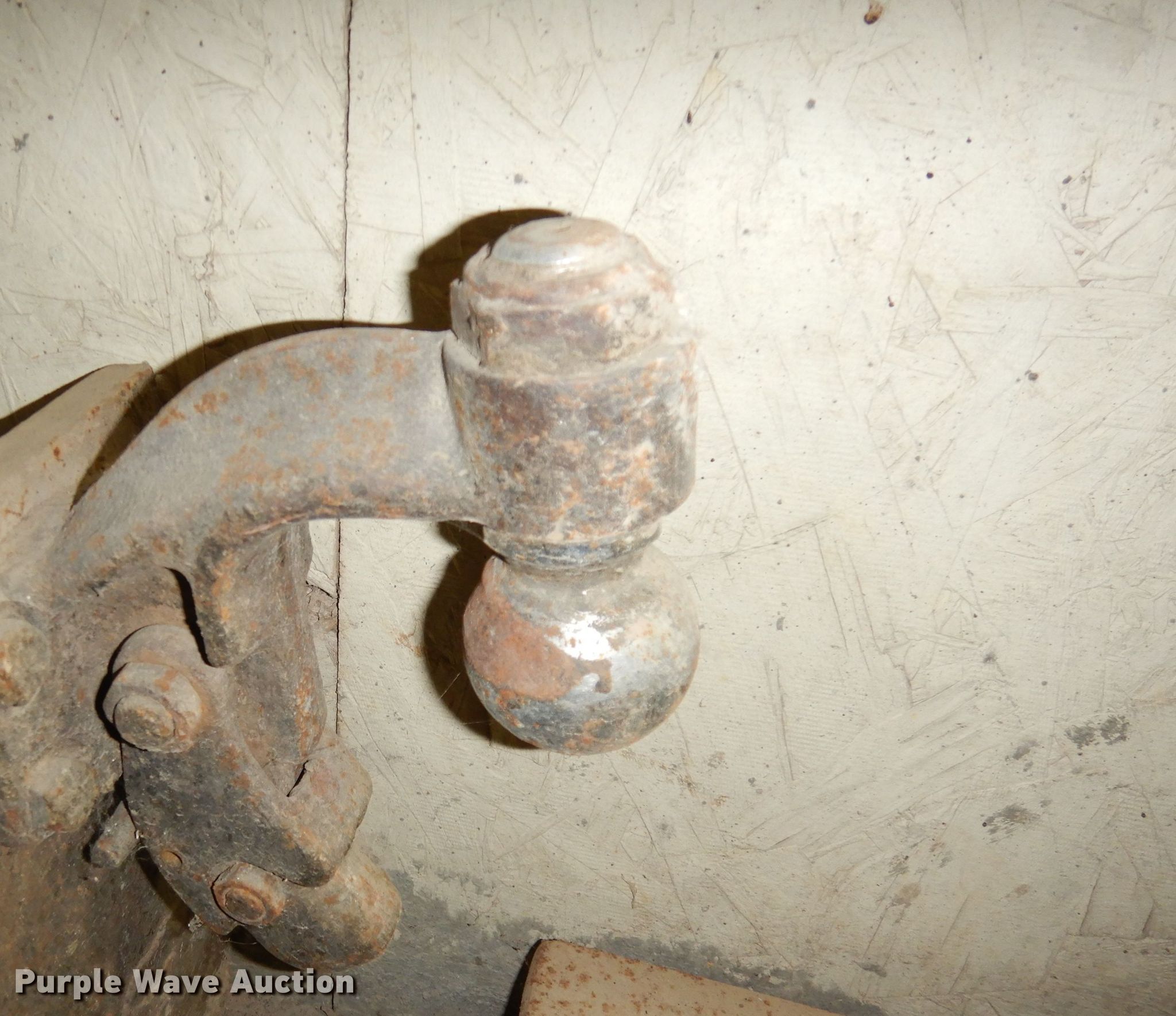 (2) pintle hitch receiver hitch inserts in Atchison, KS Item KS9090