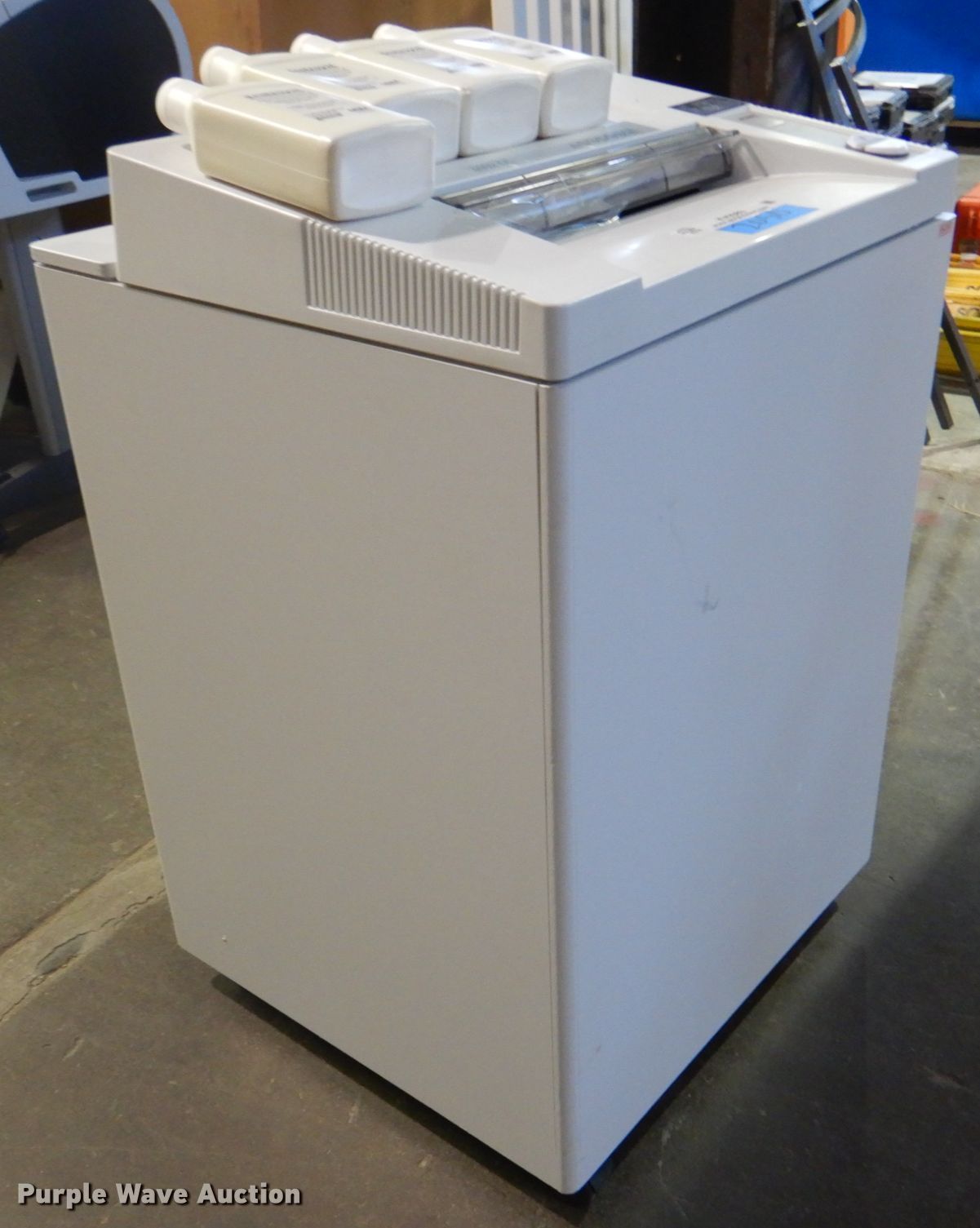 Ideal DestroyIt 4002CC paper shredder in Tulsa, OK Item KV9383 sold