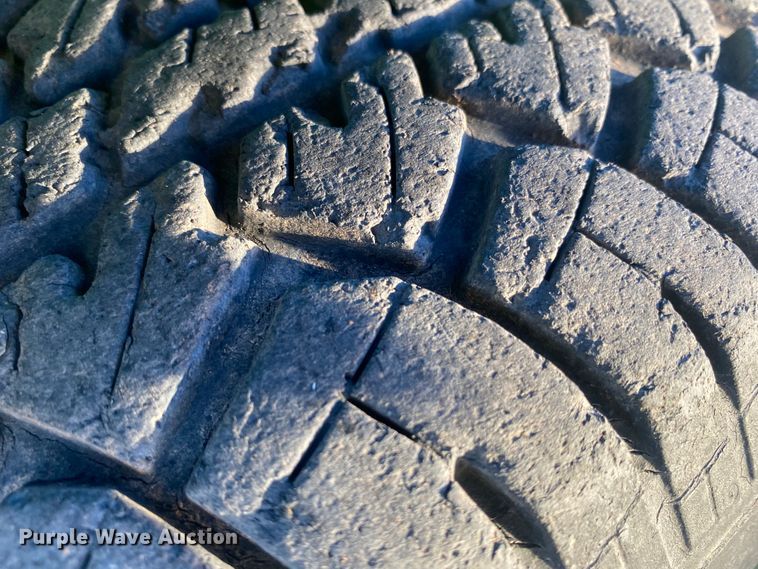 image for item DL6172 LEE LA-07475  fuel trailer